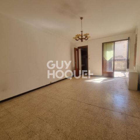 Maison de ville avec terrasse, garage et cour ? Coeur de Rognonas