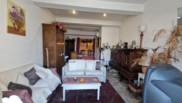 Grande maison de village 136m² 5 chambres avec garage attenant.