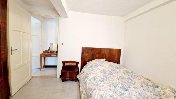 Grande maison de village 136m² 5 chambres avec garage attenant.