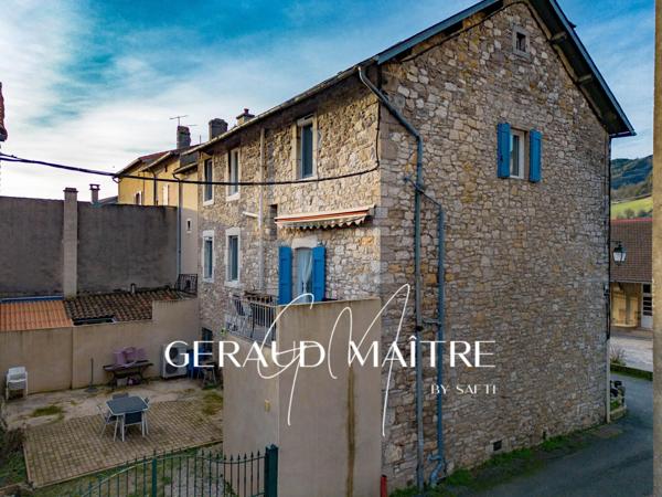 Maison de caractère dans un village connecté
