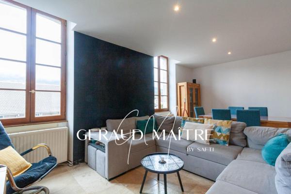 Maison de caractère dans un village connecté