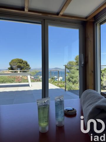 Maison à vendre 5 pièces 156 m² Hyères