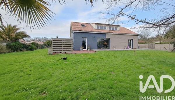 Maison à vendre 7 pièces 170 m² Sainte-Foy