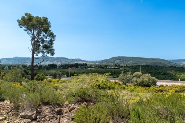 Terrain Agricole à vendre (83) - Vue panoramique - Accès facile - Alimentée par le canal de Provence