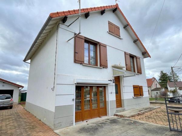 Belle maison de 7 pièces dans un quartier calme de Montluçon