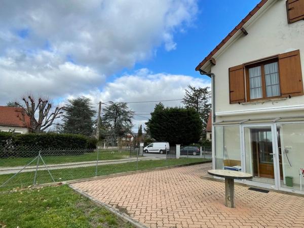 Belle maison de 7 pièces dans un quartier calme de Montluçon