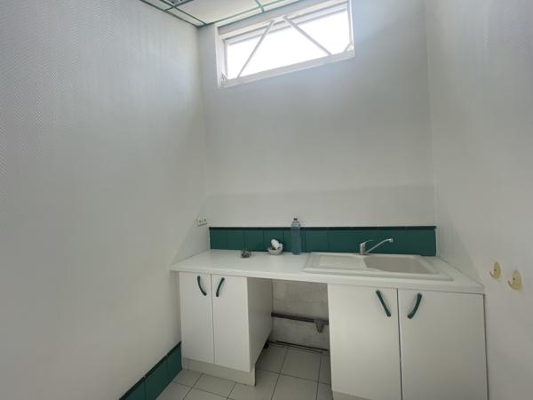164 m2 de Bureaux à louer - Chaumontel proche gare