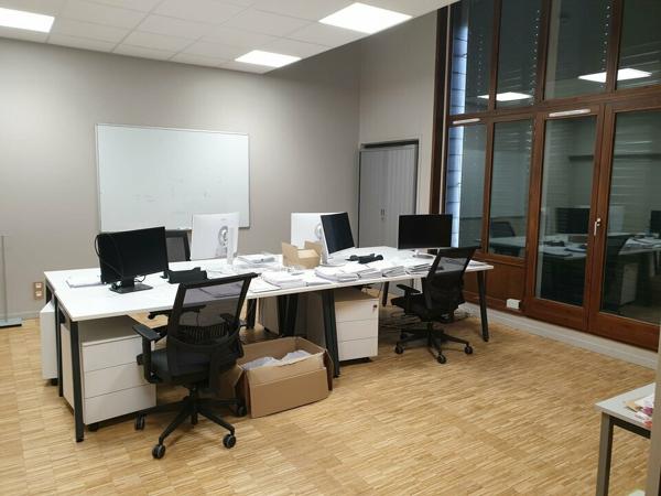 Saint Eusèbe - Bureaux 1 482 m² à vendre
