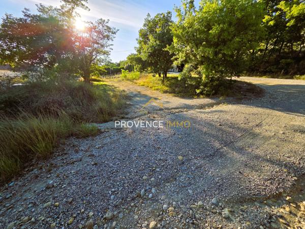 Mallemoisson (04510) EXCLUSIVITÉ ! Terrain constructible de 1380 m2 à Mallemoisson (04)