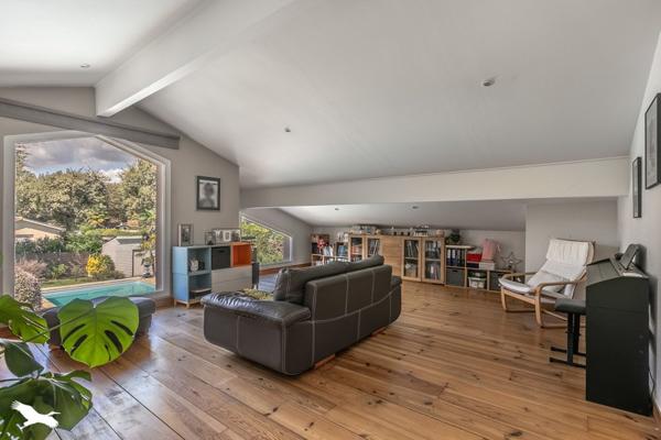 Maison à vendre 675 000 € Saint-Jean-d'Illac 7 p 178 m² DPE C