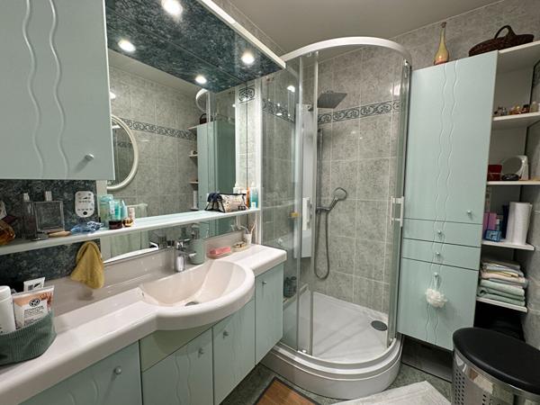 Appartement 4 pièces 2 chambres quartier Bernadière-Bellevue à Saint-Herblain. Balcon,