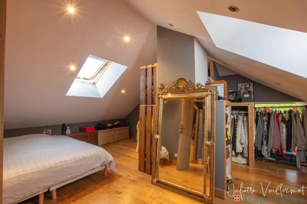 AIX-LES-BAINS (73100) : Appartement T4 en duplex d'environ 100m2 au sol