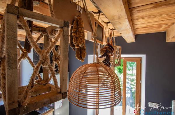 AIX-LES-BAINS (73100) : Appartement T4 en duplex d'environ 100m2 au sol