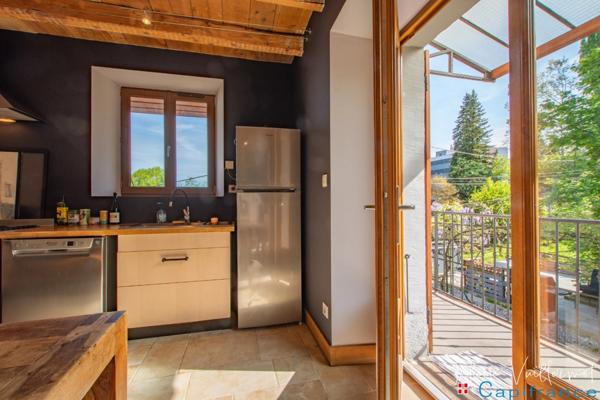 AIX-LES-BAINS (73100) : Appartement T4 en duplex d'environ 100m2 au sol