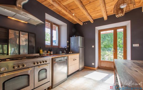 AIX-LES-BAINS (73100) : Appartement T4 en duplex d'environ 100m2 au sol