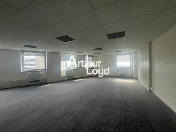 Bureaux à louer Nice 170 m² divisibles à partir de 85 m²