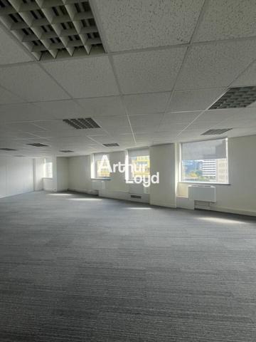 Bureaux à louer Nice 170 m² divisibles à partir de 85 m²