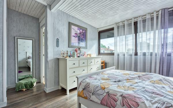 Maison à vendre    2 pièces •  Pessac