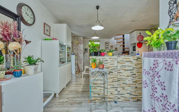 Maison à vendre    2 pièces •  Pessac