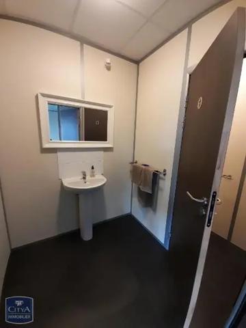 Local professionnel à louer Gazeran (78125)