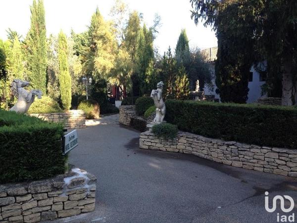 Hôtel-restaurant à vendre 1 750 m² Saint-Andiol