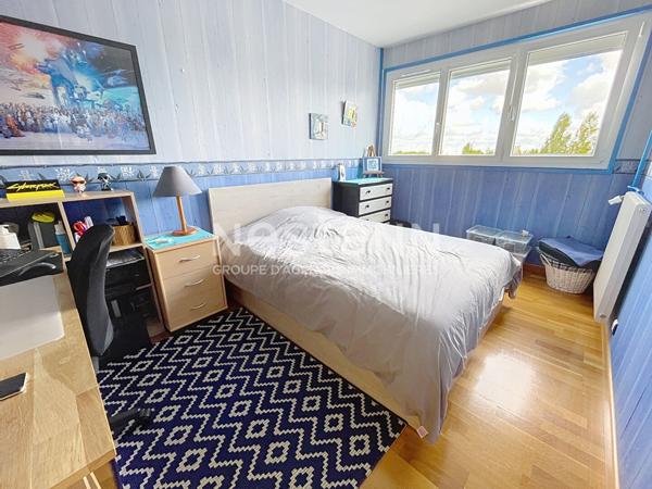 A vendre Appartement de 4 pièces de 81 m² à Plaisir