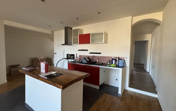 Vente Appartement P4 Vue sur la chaîne des puys rénové(e) Thiers   