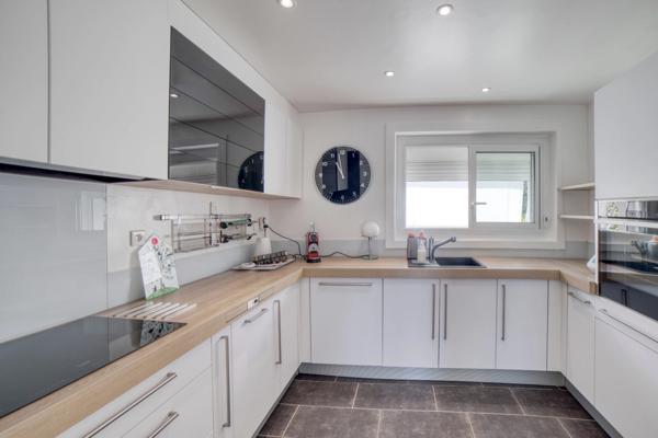 MAISON CONTEMPORAINE DE 163m2 + SOUS SOL 77m2 -TERRAIN 2000m2