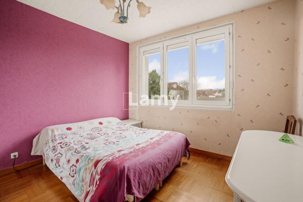 Grand appartement t5 + cave