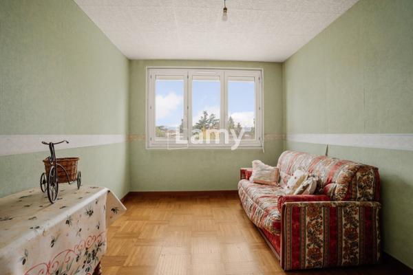 Grand appartement t5 + cave