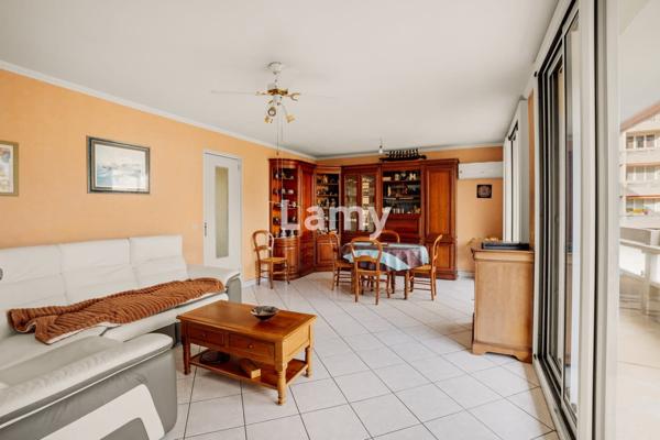 Grand appartement t5 + cave