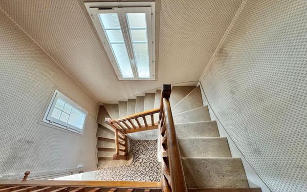 Maison à vendre    5 pièces •  Lèves