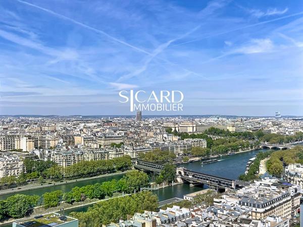 Vue Tour Eiffel & Seine – étage élevé