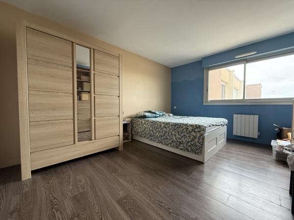 Palavas-les-Flots (34250) CARNON OUEST APPARTEMENT TRAVERSANT TYPE 3 TERRASSE ET PARKING