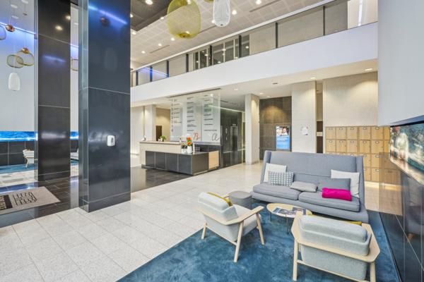 Bureaux à louer à Asnières-sur-Seine avec vue Seine et accès RER