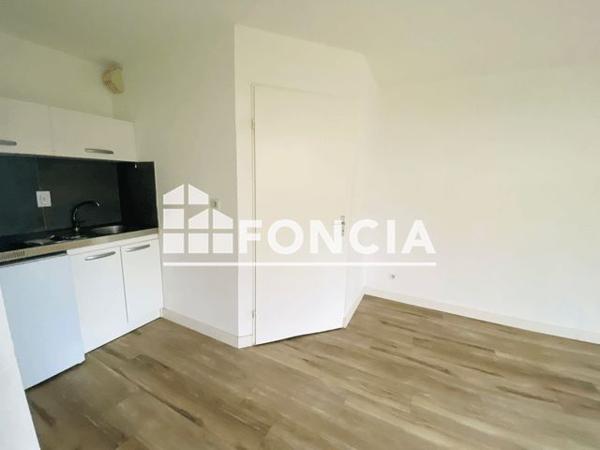 Location Studio 22.79 m² - 14 RUE DU DOCTEUR CALMETTE Caen 14000