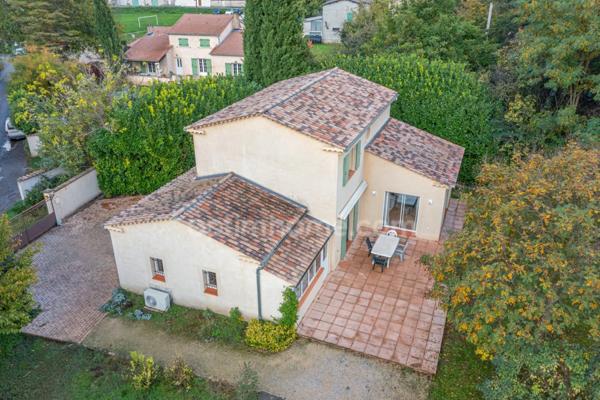 A vendre Propriété arborée et clôturée (04) avec 2 maisons individuelles