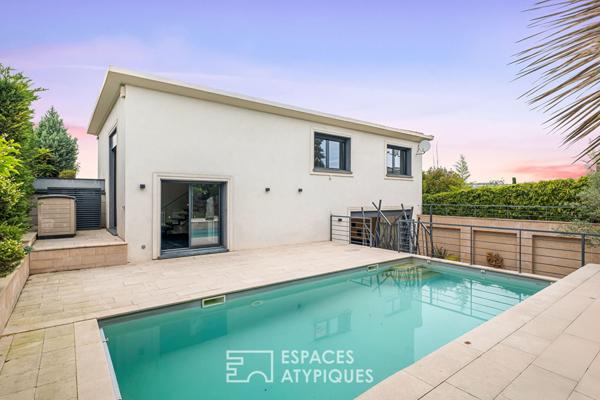 Maison contemporaine avec piscine au calme absolu