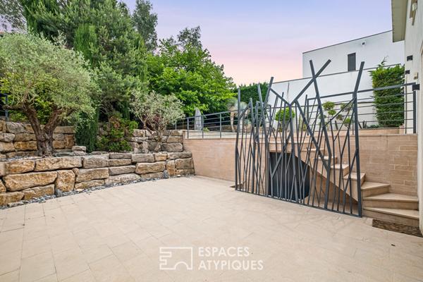Maison contemporaine avec piscine au calme absolu