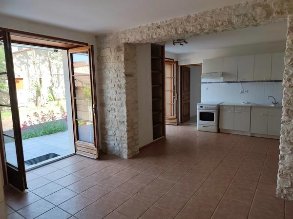 Maison à vendre 7 pièces HIERSAC (16)