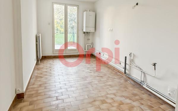 Appartement à louer    3 pièces • 70,52 m2 Lyon 8