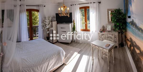 Maison 6 pièces - 250 m²