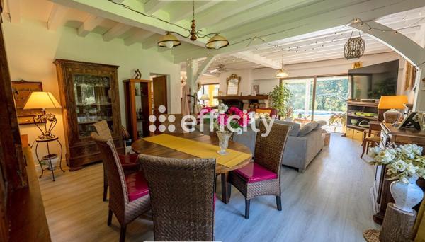 Maison 6 pièces - 250 m²