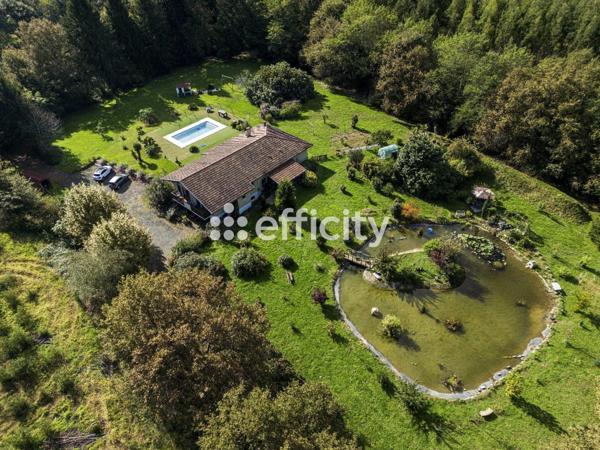 Maison 6 pièces - 250 m²