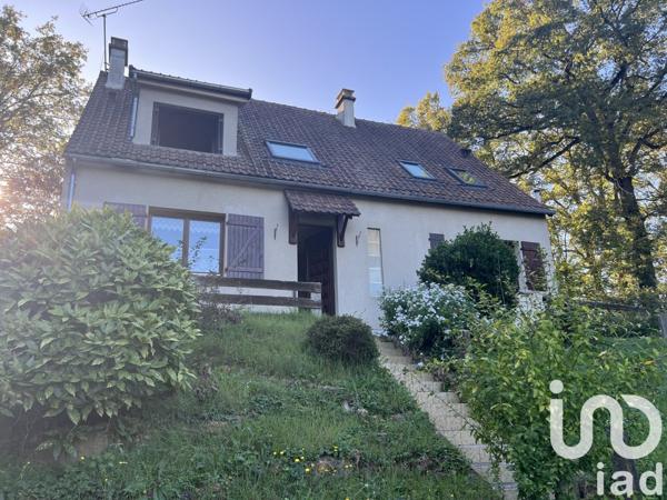 Maison traditionnelle 5 pièces de 127 m² à Courtenay (45320)