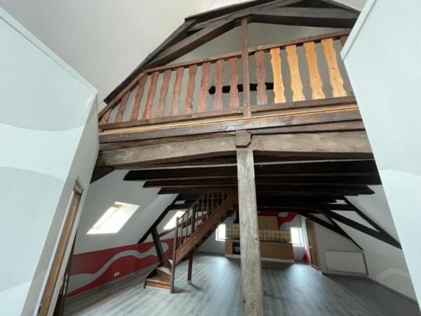 Magnifique Duplex située en plein centre ville de Saralbe