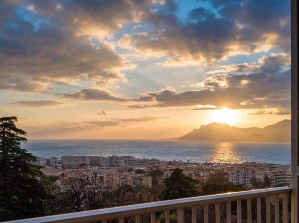 Vente Appartement de luxe Cannes 8 Pièces 224 m²