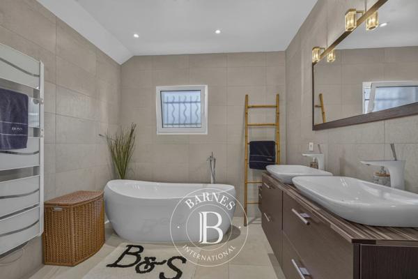 Feigères, Maison 5 Chambres -  173 m² à vendre