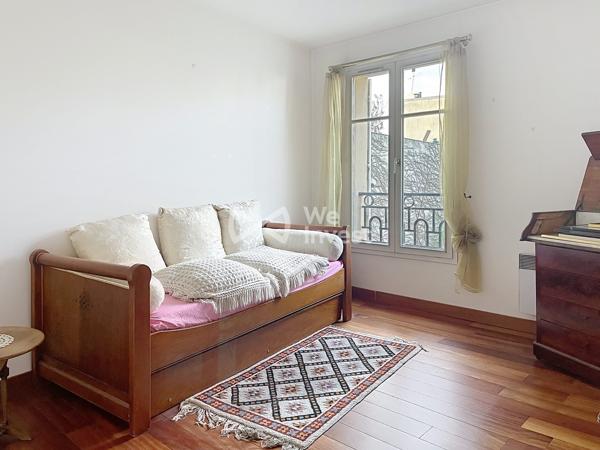 APPARTEMENT COEUR DE VILLE AVEC PARKING