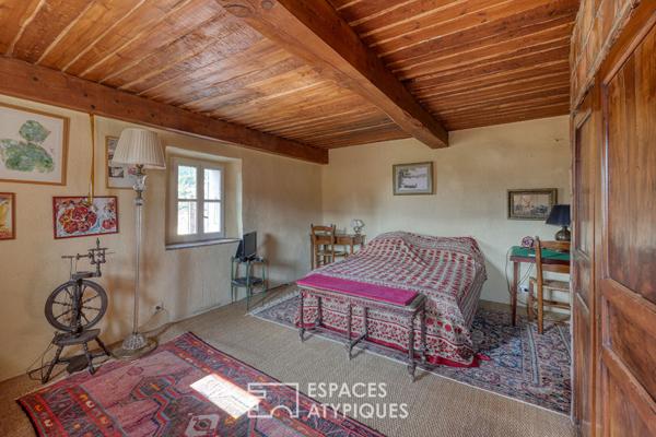 Maison authentique au coeur du village du Revest